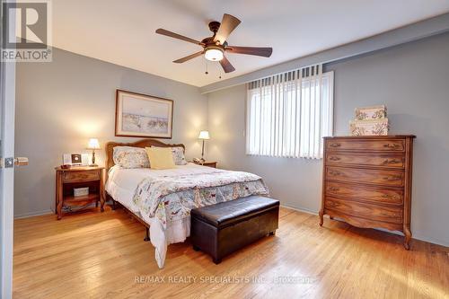 3445 Charmaine Heights, Mississauga, ON - Indoor Photo Showing Bedroom