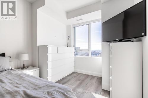 1107 - 500 Brock Avenue, Burlington, ON - Indoor Photo Showing Bedroom