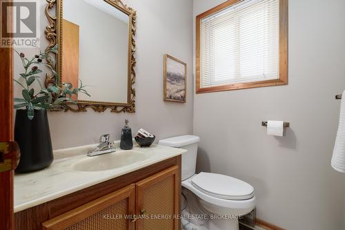 751 Cochrane Street, Whitby (Downtown Whitby), ON - Indoor Photo Showing Bathroom