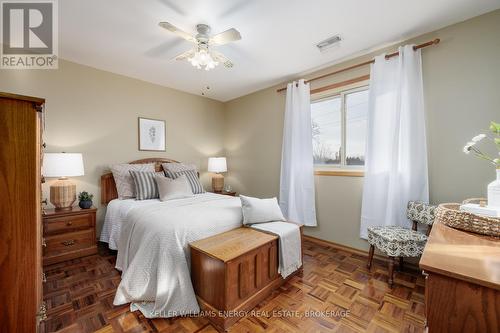 751 Cochrane Street, Whitby (Downtown Whitby), ON - Indoor Photo Showing Bedroom