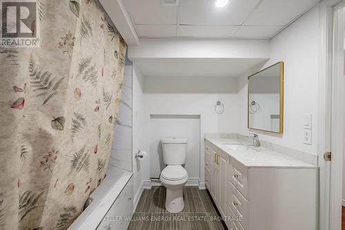 1533 Clearbrook Drive, Oshawa (Taunton), ON - Indoor Photo Showing Bathroom