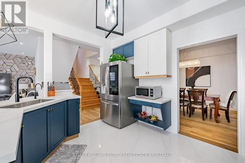 1533 Clearbrook Drive, Oshawa (Taunton), ON - Indoor Photo Showing Kitchen