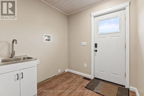 11 Williams Drive, Bancroft, ON - Indoor Photo Showing Other Room