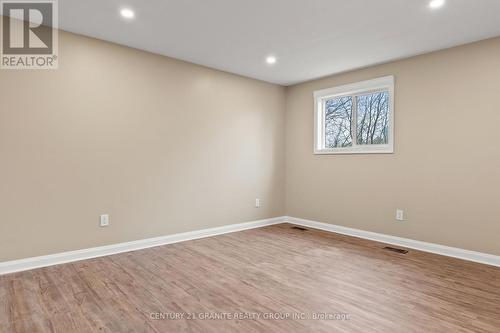 11 Williams Drive, Bancroft, ON - Indoor Photo Showing Other Room