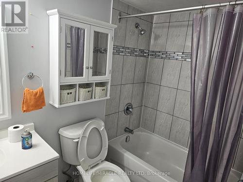 1208 - 18 Knightbridge Road, Brampton, ON - Indoor Photo Showing Bathroom