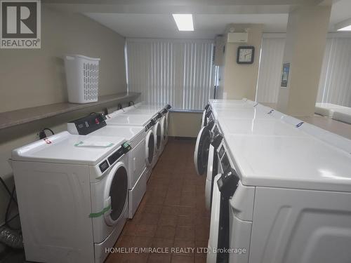 1208 - 18 Knightbridge Road, Brampton, ON - Indoor Photo Showing Laundry Room