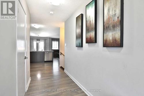 75 Sherway Street, Hamilton, ON - Indoor Photo Showing Other Room