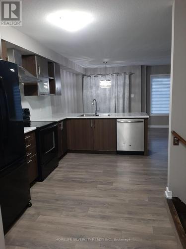 75 Sherway Street, Hamilton, ON - Indoor Photo Showing Kitchen