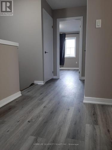 75 Sherway Street, Hamilton, ON - Indoor Photo Showing Other Room