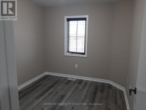 75 Sherway Street, Hamilton, ON - Indoor Photo Showing Other Room