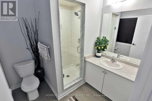 75 Sherway Street, Hamilton, ON - Indoor Photo Showing Bathroom