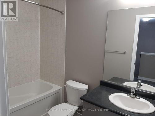 75 Sherway Street, Hamilton, ON - Indoor Photo Showing Bathroom