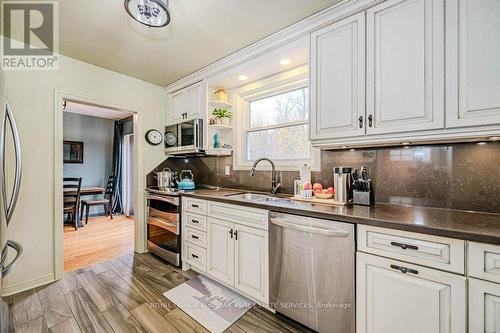 1399 Augustine Drive, Burlington, ON - Indoor Photo Showing Kitchen With Double Sink