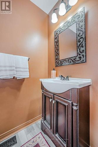 1399 Augustine Drive, Burlington, ON - Indoor Photo Showing Bathroom