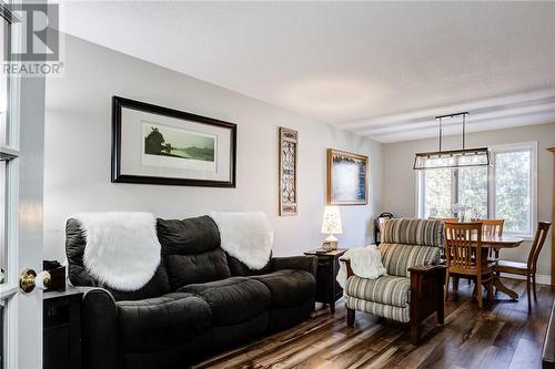 79 Lady Ashley Court, Sudbury, ON - Indoor Photo Showing Living Room