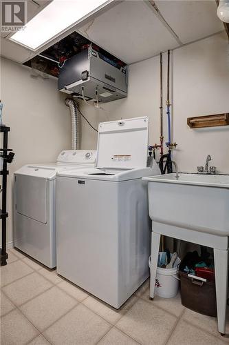 79 Lady Ashley Court, Sudbury, ON - Indoor Photo Showing Laundry Room