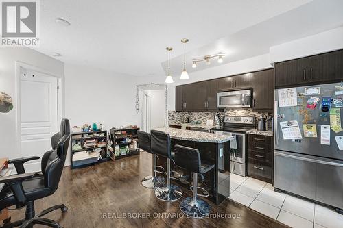 1013 - 18 Yonge Street, Toronto, ON - Indoor Photo Showing Kitchen