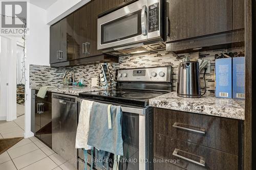 1013 - 18 Yonge Street, Toronto, ON - Indoor Photo Showing Kitchen