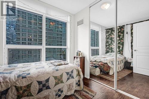 1013 - 18 Yonge Street, Toronto, ON - Indoor Photo Showing Bedroom