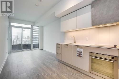 2320 - 19 Western Battery Road, Toronto, ON - Indoor Photo Showing Kitchen