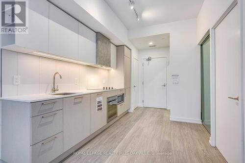 2320 - 19 Western Battery Road, Toronto, ON - Indoor Photo Showing Kitchen