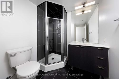 1403 - 375 King Street W, Toronto, ON - Indoor Photo Showing Bathroom