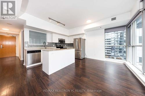 1403 - 375 King Street W, Toronto, ON - Indoor Photo Showing Kitchen