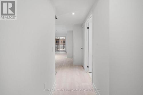 318 - 117 Broadway Avenue, Toronto, ON - Indoor Photo Showing Other Room