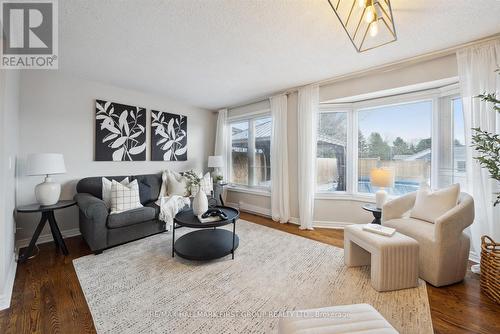 1182 Attersley Drive, Oshawa, ON - Indoor Photo Showing Living Room