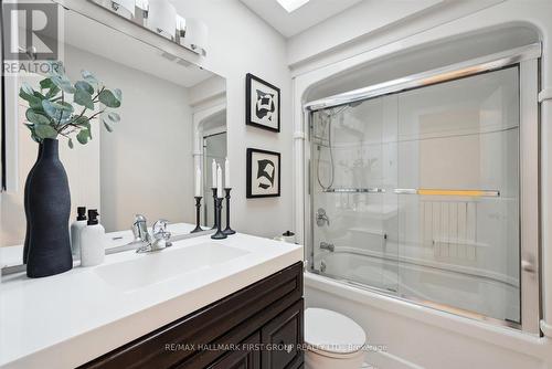 1182 Attersley Drive, Oshawa, ON - Indoor Photo Showing Bathroom