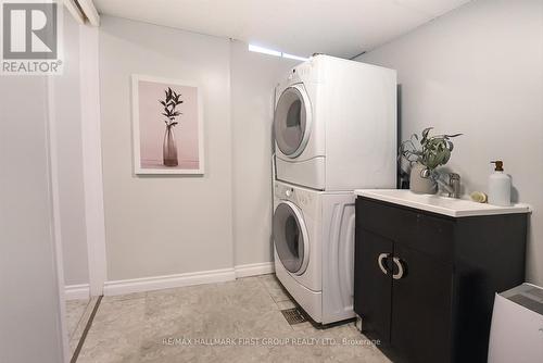 1182 Attersley Drive, Oshawa, ON - Indoor Photo Showing Laundry Room