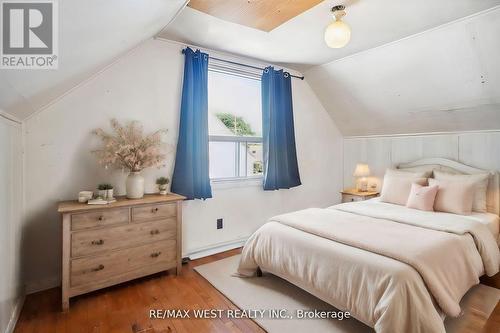 55 Stewart Street, Oakville, ON - Indoor Photo Showing Bedroom