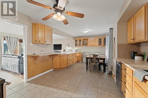 5660 Baldwin Avenue, Windsor, ON - Indoor Photo Showing Kitchen