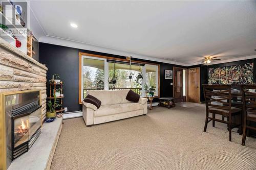 4715 Lakeside Street, Plympton-Wyoming, ON - Indoor Photo Showing Living Room With Fireplace