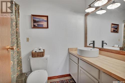 134 Silverwood Road, Saskatoon, SK - Indoor Photo Showing Bathroom