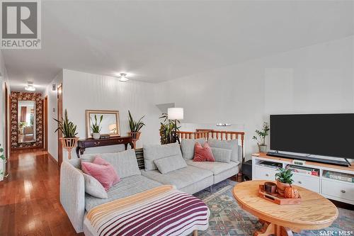 134 Silverwood Road, Saskatoon, SK - Indoor Photo Showing Living Room