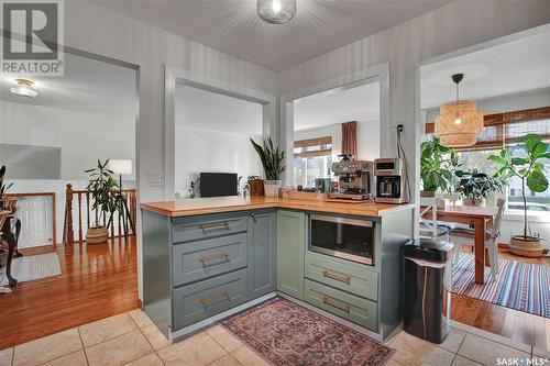 134 Silverwood Road, Saskatoon, SK - Indoor Photo Showing Kitchen