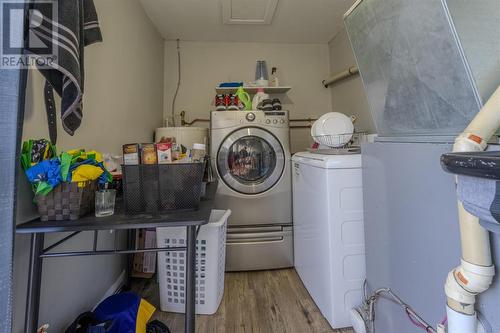 416 Second Ave, Sault Ste. Marie, ON - Indoor Photo Showing Laundry Room