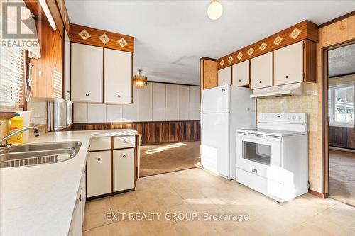 21 Hollandale Avenue, Quinte West, ON - Indoor Photo Showing Kitchen With Double Sink