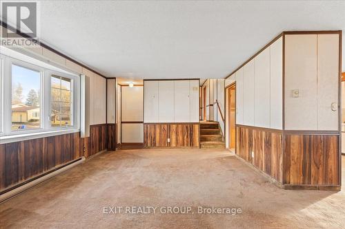 21 Hollandale Avenue, Quinte West, ON - Indoor Photo Showing Other Room