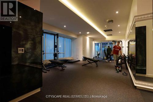 4202 - 197 Yonge Street, Toronto, ON - Indoor Photo Showing Gym Room