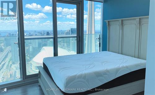 5204 - 12 York Street, Toronto, ON - Indoor Photo Showing Bedroom