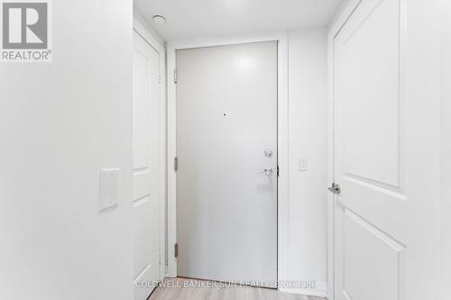 304 - 30 Meadowglen Place, Toronto, ON - Indoor Photo Showing Other Room