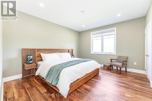 38 Magazine Street, Penetanguishene, ON - Indoor Photo Showing Bedroom