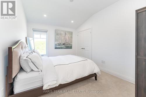 38 Magazine Street, Penetanguishene, ON - Indoor Photo Showing Bedroom