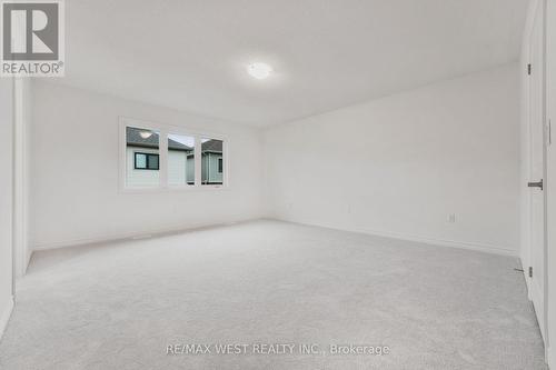 11 Gemini Drive, Barrie, ON - Indoor Photo Showing Other Room