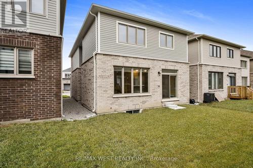 11 Gemini Drive, Barrie, ON - Outdoor