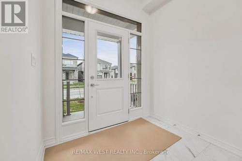 11 Gemini Drive, Barrie, ON - Indoor Photo Showing Other Room