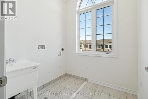 41 Durham Avenue, Barrie, ON - Indoor Photo Showing Bathroom