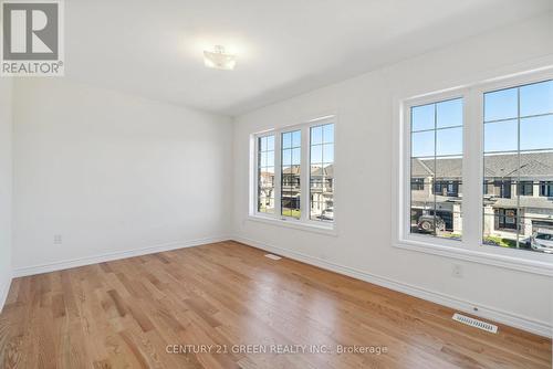 41 Durham Avenue, Barrie, ON - Indoor Photo Showing Other Room